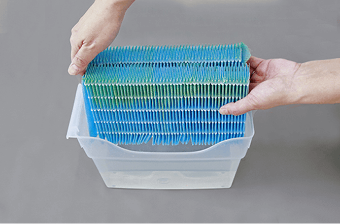 粉末を溶かしたファイルケースに入れらえる気化フィルター