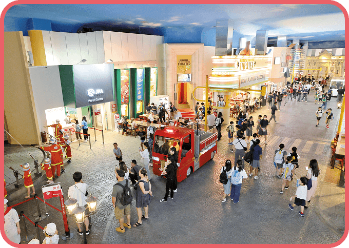 キッザニア東京の内観